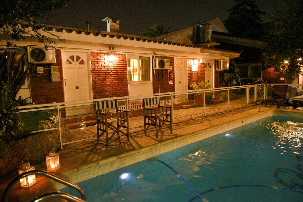 Bernie'S Bed & Breakfast , A 3 Kilometros Del Aerop Ezeiza, Van ,In-Out, Free Ezeiza Airport Eksteriør billede
